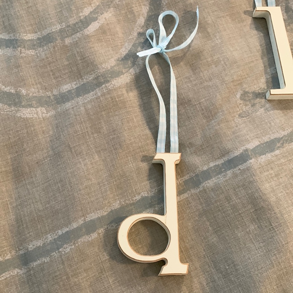 “D”wooden letter sign